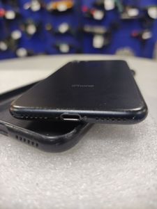 Б/в Мобільний телефон Apple iphone 7 256gb 01-200890662