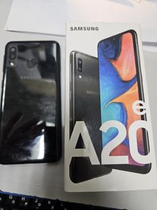 Б/в Мобільний телефон Samsung galaxy a20e sm-a202f 3/32gb 01-200898651
