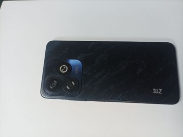 Б/в Мобільний телефон Zte blade a75 4/128gb 01-200900149