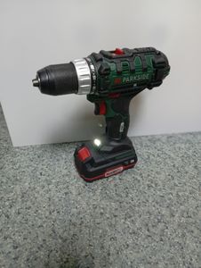 Б/в Шурупокрут Parkside pabs 20-li f7 2акб зп + набір насадок 01-200901079