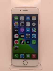 Б/в Мобільний телефон Apple iphone 7 32gb 01-200901740