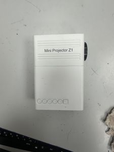 Б/в Міні проектор Mini Projector z1 01-200907325