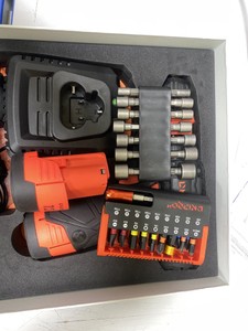 Б/в Шурупокрут Dnipro-M cd-12qp 2 акб зп 01-200930032