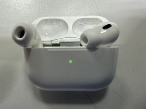 Б/у Навушники Apple airpods pro 2nd generation with magsafe charging case usb-c 01-200962760