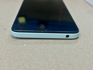 Б/в Мобільний телефон Xiaomi redmi 12c 3/32gb 01-200966398