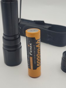 Б/в Ліхтар Fenix tk20r v2.0 01-200989851