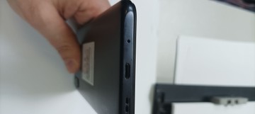 Б/в Мобільний телефон Xiaomi redmi 9a 2/32gb 01-200979456