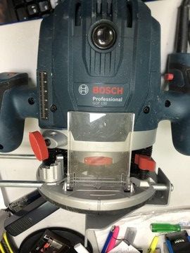 Б/у Фрезер Bosch gof 130 01-201011730