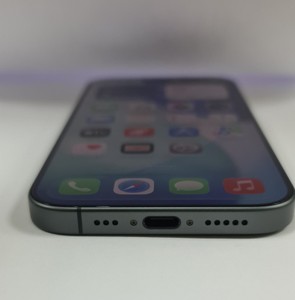 Б/у Мобільний телефон Apple iphone 17 256gb 01-201038714