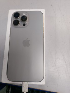 Б/в Мобільний телефон Apple iphone 16 pro max 256gb 01-201063861