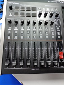 Б/в Мікшерний пульт Roland vr-120hd 01-200800299