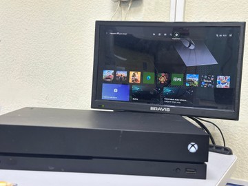 Б/в Ігрова приставка Microsoft xbox one x 1tb 01-201056089