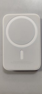 Б/у Повербанк Apple magsafe battery pack a2384 1460mah 01-201140083