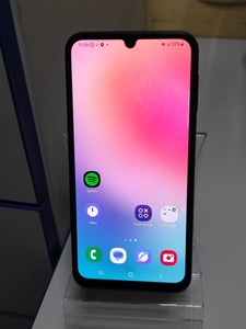 Б/в Мобільний телефон Samsung galaxy a24 sm-a245f 6/128gb 01-201142884
