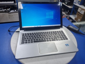 Grundic 15/core i3 3110m ddr3/4gb ddr3/hdd 500 gb/ssd *відсутній/*інтегрована;