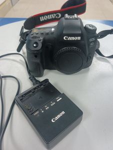 01-200467692: Canon eos 6d mark ii body