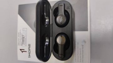 18-000092540: 1More comfobuds ess3001t