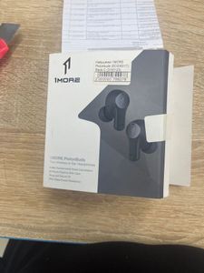 18-000093023: 1More pistonbuds