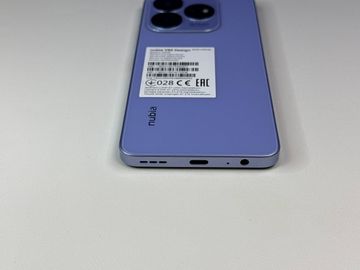 Б/в Мобільний телефон Zte nubia v60 design 6/256gb 01-200637434
