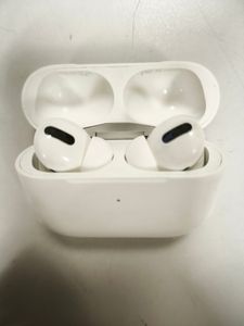 01-200777389: Apple airpods pro