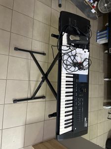 01-200781580: Korg i30