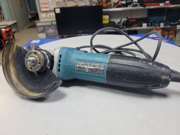 01-200742855: Makita ga5030