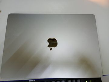 01-200788168: Apple 15,3"/ a2941/ m2 / ram8gb/ ssd256gb/ retina, truetone