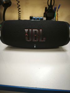 01-200801828: Jbl charge 5