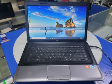 Hp 15/pentium b960 ddr3/6gb ddr3/hdd 300 gb/ssd 240 gb/*інтегрована