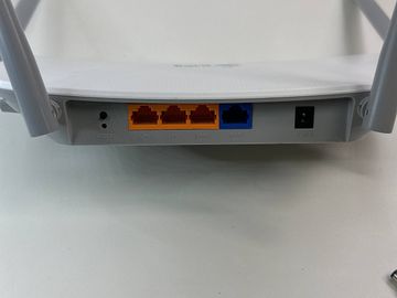 Б/у Беспроводный маршрутизатор Tp-Link ec220-g5 01-200815796