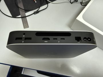 Б/в Системний блок Apple mac mini a2686 mmfj3 m2/8core/ram8gb/ssd256gb 01-200814795