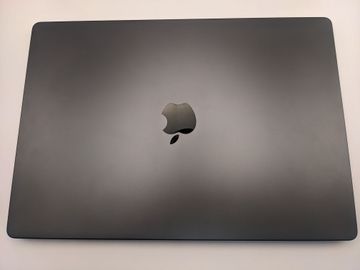 Б/у Ноутбук Apple macbook pro 16" late 2024 01-200838163