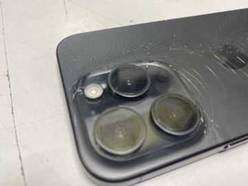 Б/в Мобільний телефон Apple iphone 15 pro 128gb esim 01-200850656