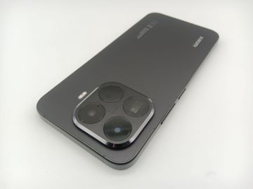 Б/в Мобільний телефон Xiaomi 15t pro 12/512gb 01-200866411