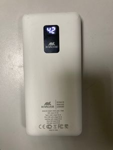 Б/у Внешний аккумулятор Rivacase va2210 10000mah 01-200868519
