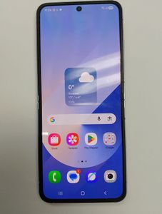 Б/в Мобільний телефон Samsung galaxy flip6 12/256gb 01-200884498