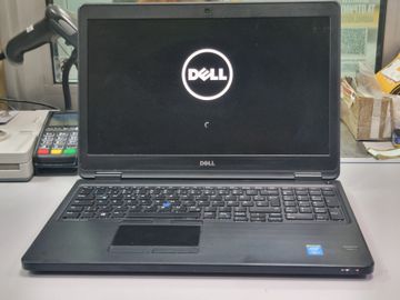 Dell 15/core i5 5300u ddr3/16gb ddr3/ssd 500 gb/geforce 830m