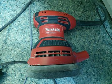 Б/в Шліфмашина вібро Makita m9204 01-200904839