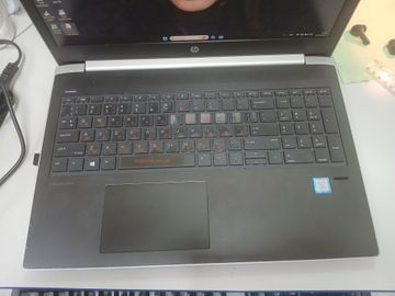 Hp 15/core i7 8550u ddr3/8gb ddr3/ssd 240 gb/geforce 930mx 2gb