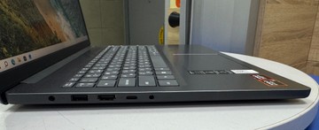 Б/в Ноутбук Lenovo 16/ryzen 5 8640hs ddr4/16gb ddr4/hdd *відсутній/ssd 512 gb/*інтегрована 01-200933599