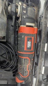 Б/в Багатофункціональний інструмент Black&Decker mt300ka 01-200979227