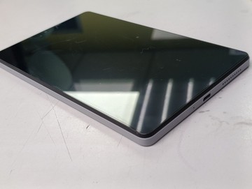 Б/у Планшет Lenovo tab m8 tb300fu 3/32gb 01-200996110