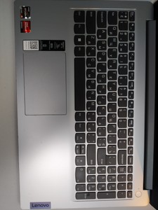 Б/в Ноутбук Lenovo 15/ryzen 5 5500u ddr4/8gb ddr4/hdd *відсутній/ssd 512 gb/*інтегрована 01-200997004