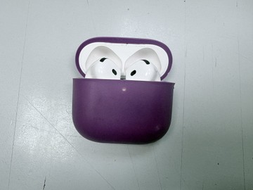 Б/в Навушники Apple airpods 4 with active noise cancellation 01-201003746