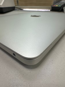Б/в Ноутбук Apple macbook air a1932/13.3"/ core i5 1.6ghz/ram 8gb/ssd 128b/intel uhd grafics 617 01-201019556