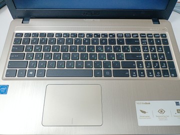 Б/в Ноутбук Asus 15/celeron n4000 ddr4/4gb ddr4/hdd 500 gb/ssd *відсутній/*інтегрована 01-201050653