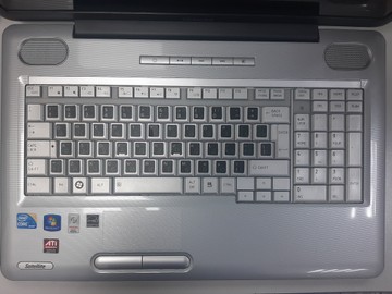Б/в Ноутбук Toshiba core i3 m330/ddr3 6gb/ssd128/hd4650 01-201056109