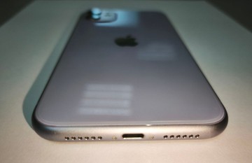 Б/в Мобільний телефон Apple iphone 11 64gb 01-201063758