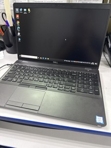 Б/в Ноутбук Dell 15/core i5 8265u ddr4/16gb ddr4/ssd 240 gb/*інтегрована 01-201065929