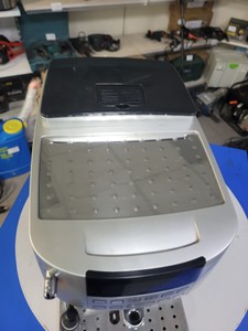Б/в Кавоварка Delonghi ecam 22.320 01-201062442